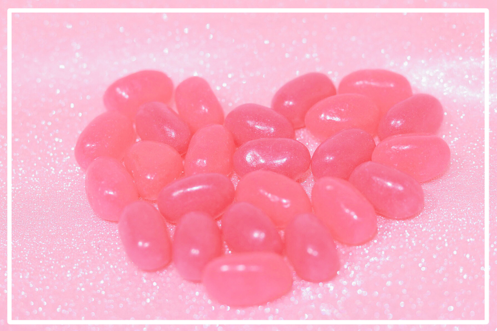 ふんわりガーリーな雰囲気に♡青み系ピンクカラーのクリームチーク
